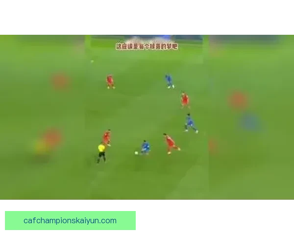 拉菲尼亚近期任意球状态回暖，展现出良好得分能力。